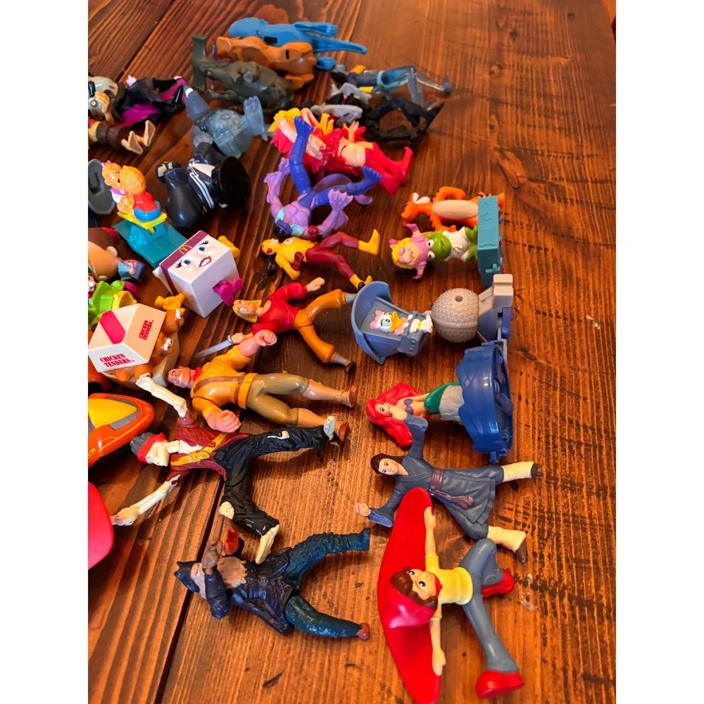 McDonalds Disney Toy Lot‎ Kids Mixed Multicolor Good Vintage Modern Figures